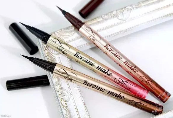 伊势半KissMe 花漾美姬 升级版超防水眼线液 #01 黑色