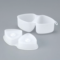 Inomata 2-Piece Triangular Sushi / Onigiri Mold
